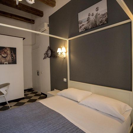Mani Rooms Cagliari Exterior photo