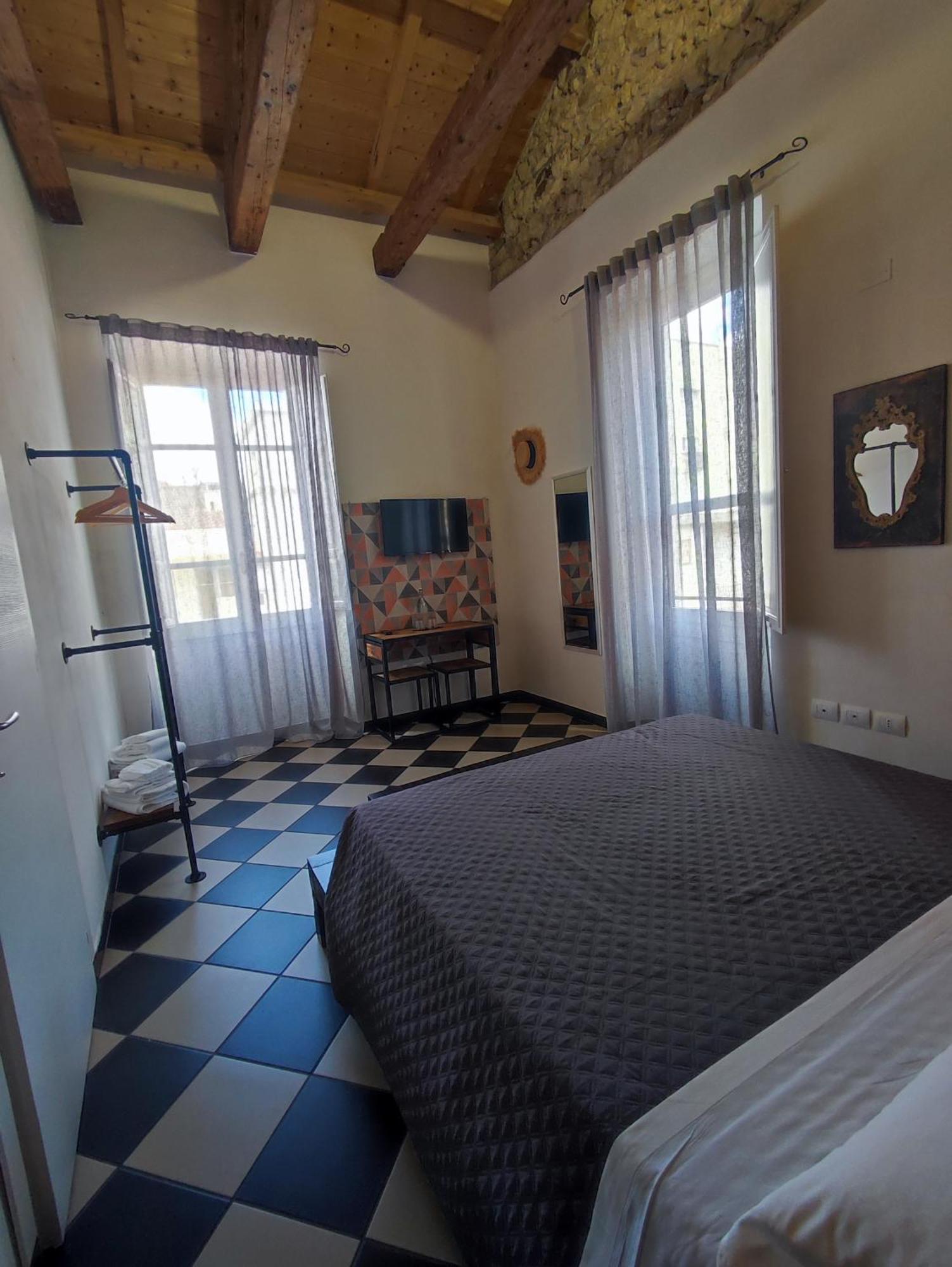Mani Rooms Cagliari Exterior photo