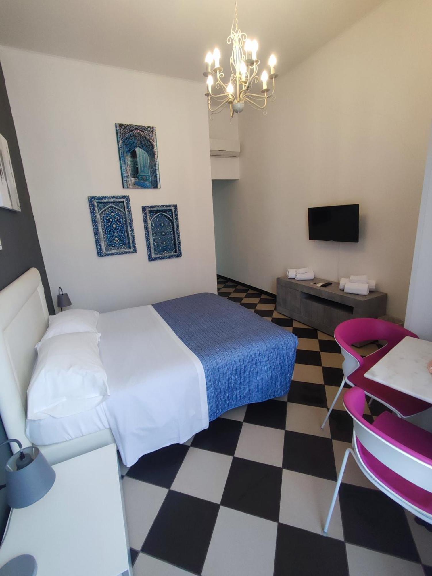 Mani Rooms Cagliari Exterior photo
